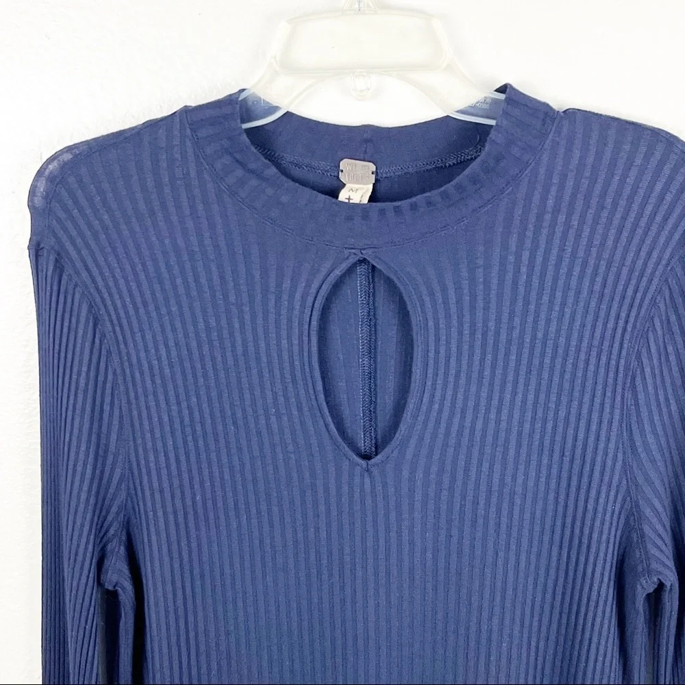 FREE PEOPLE Navy Copa Banana Long Sleeves Ribbed Keyhole Tunic Top Size Medium